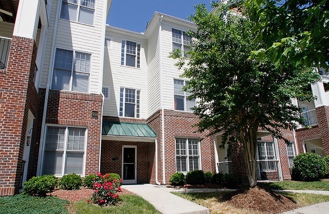 First Floor Condo in Atlantic Place