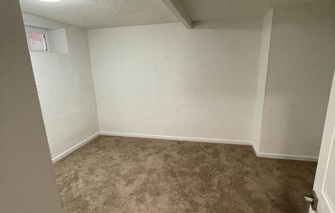 1 bed, 1 bath, 556 sqft, $1,350