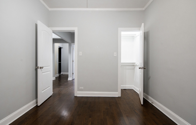 2 beds, 1 bath, 569 sqft, $2,300, Unit 1112-1st floor