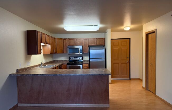 1 bed, 1 bath, 771 sqft, $975