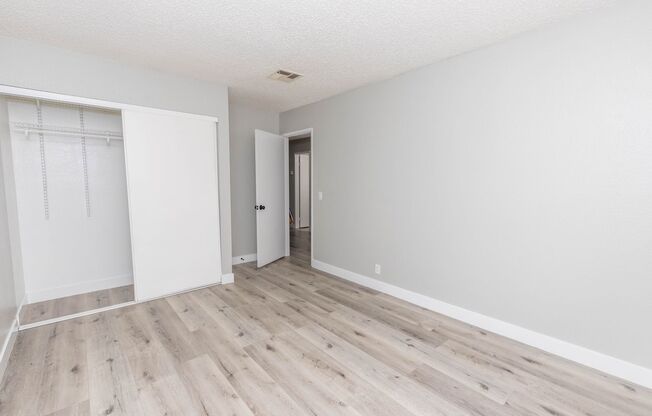 3 beds, 2 baths, $1,550, Unit # 1140