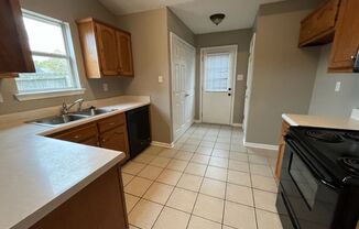 3 beds, 2 baths, $1,599