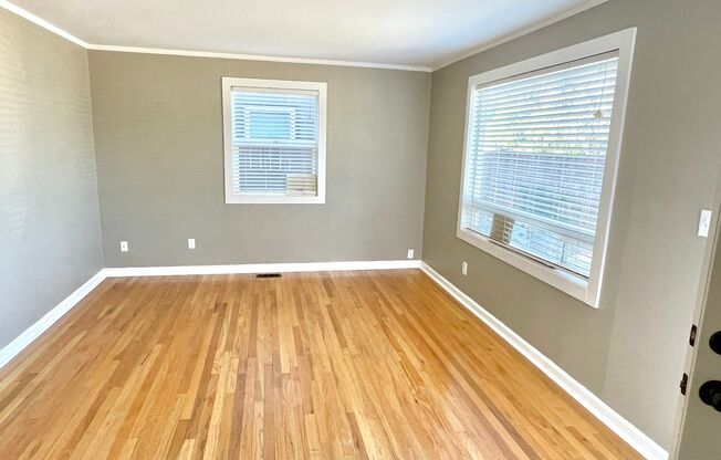 3 beds, 1 bath, $2,295