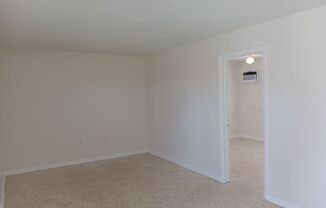 2 beds, 1 bath, 650 sqft, $1,950, Unit 5