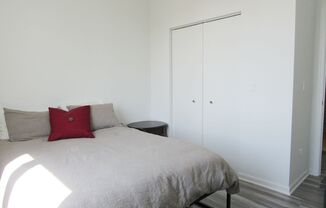 2533/2535 W. Fullerton Ave.