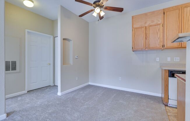 2 beds, 2 baths, $1,150, Unit # 1192