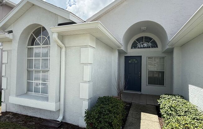 Large 3 Bedroom, 2 Bathroom Single Family Home