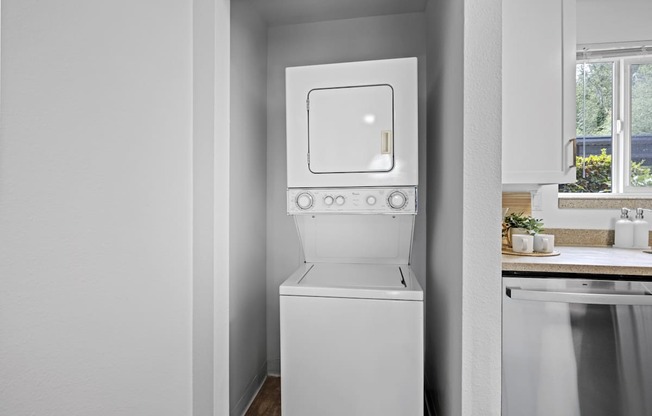 In-Home Laundry at 2000 Lake Washington Apartments in Renton, WA 98056