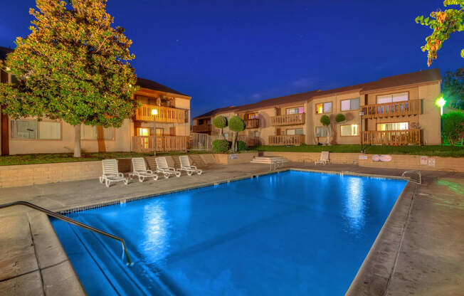 Woodside Village Apartments Pool