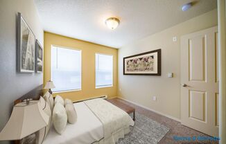 2 beds, 1 bath, $1,649, Unit 136-1707