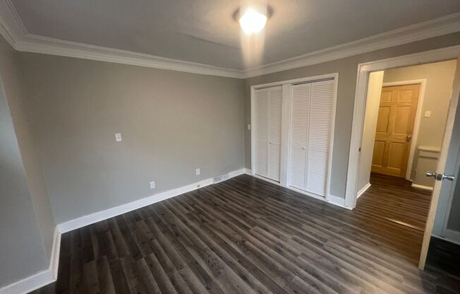 1 bed, 1 bath, 700 sqft, $1,050, Unit Unit 1