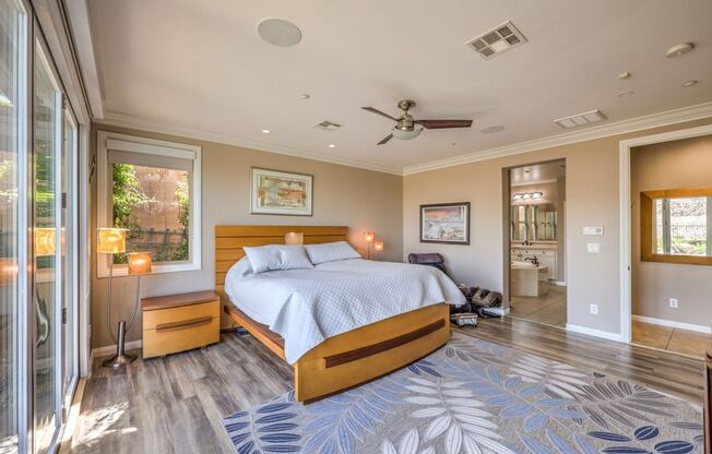 3 beds, 3 baths, $6,995