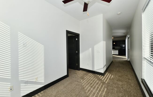 2 beds, 2 baths, 1,320 sqft, $1,699, Unit 881-201