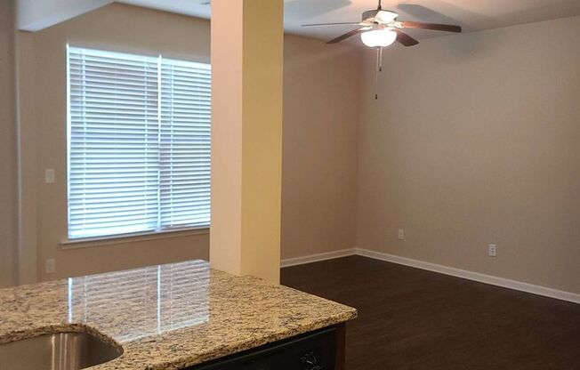 Spacious 3BR/2.5BA Home with Loft in Swim Community