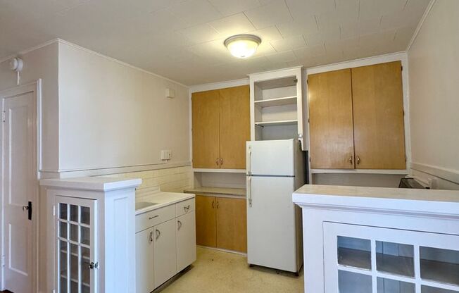 1 bed, 1 bath, 719 sqft, $1,300