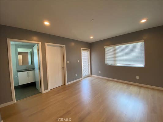 6411 LEXINGTON AVE