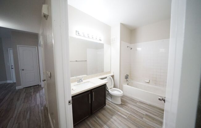 3 beds, 2 baths, $1,740, Unit Parcel #: 138-28-513-111