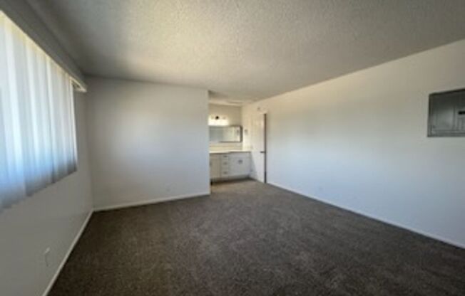 1 bed, 1 bath, $1,950, Unit 23