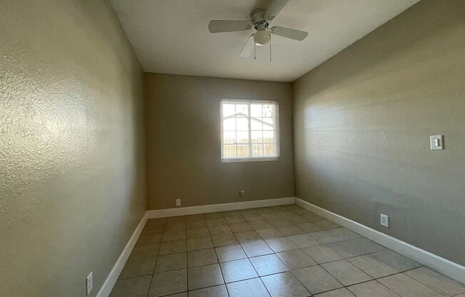 2 beds, 1 bath, $2,500