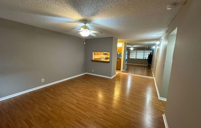 Beautiful 2/2 Unit at Lakewood Village at Coral Springs