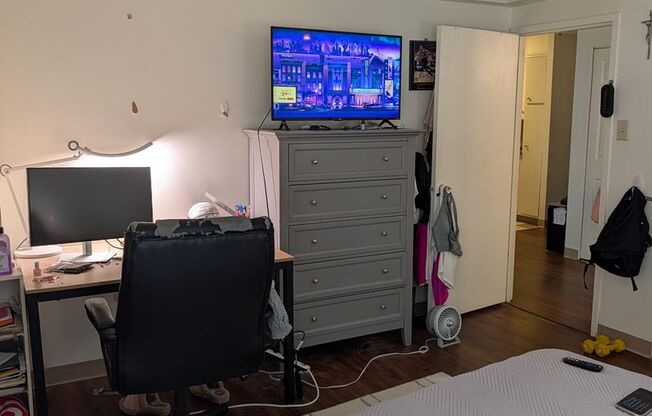 1 bed, 1 bath, 606 sqft, $2,900, Unit 505