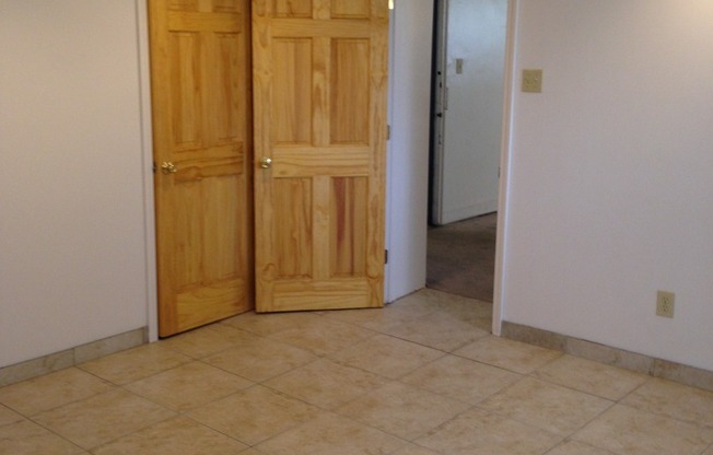 3 beds, 2 baths, $2,325, Unit 100 A