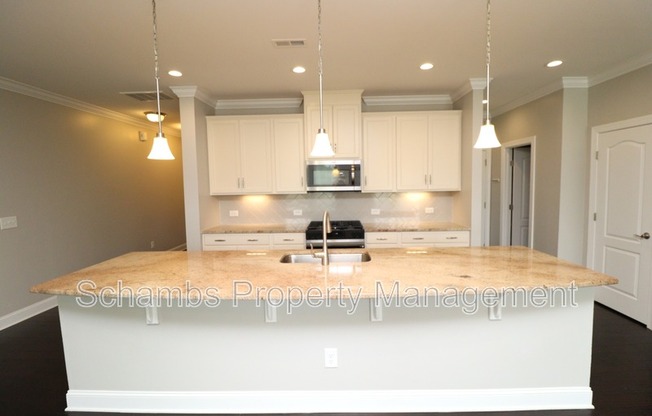 410 BOSCAWEN LN
