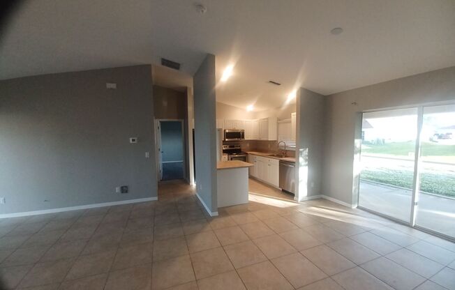 3 beds, 2 baths, $2,100