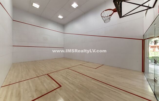 2 beds, 2 baths, $1,800, Unit Unit 123