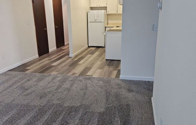 Riverland Apartments