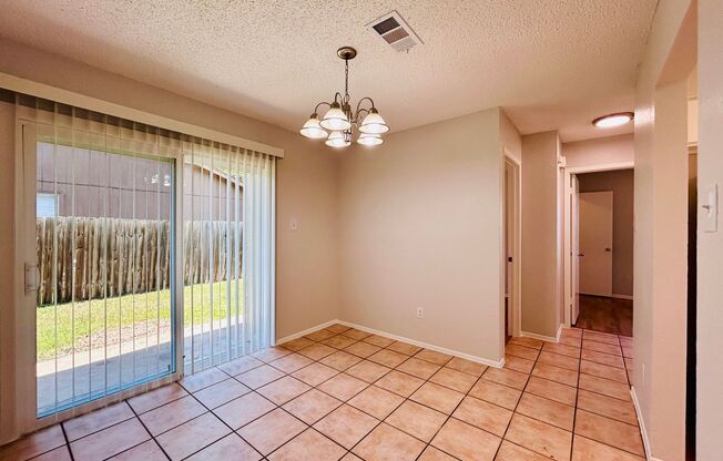 12211 DUNDEE DR