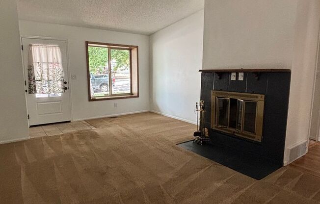 Single Family Updated 3 Bed 2 Bath - MileStone Real Estate Services