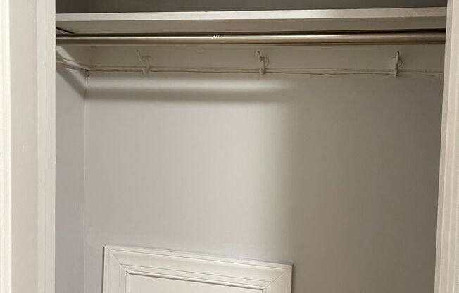 1 bed, 1 bath, 375 sqft, $1,175, Unit 2E