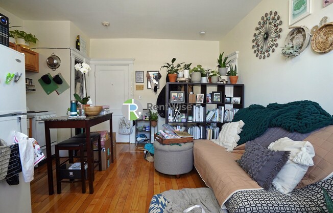 1218 Commonwealth Ave