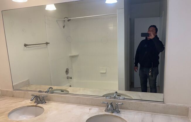 1 bed, 1 bath, 944 sqft, $2,150, Unit 3746