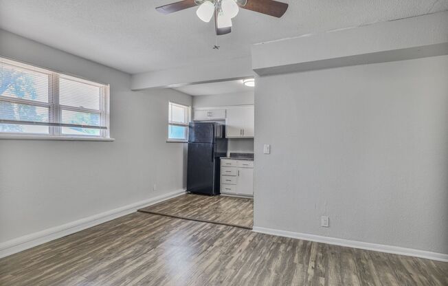 2 beds, 1 bath, 825 sqft, $995, Unit 6116-F