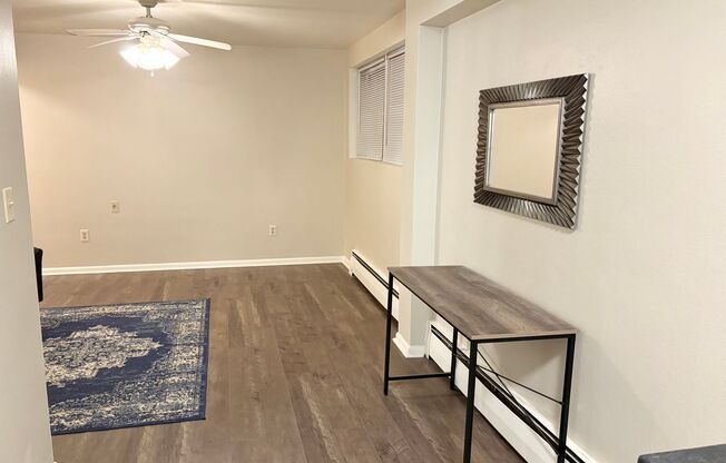 Studio, 1 bath, $895, Unit 3