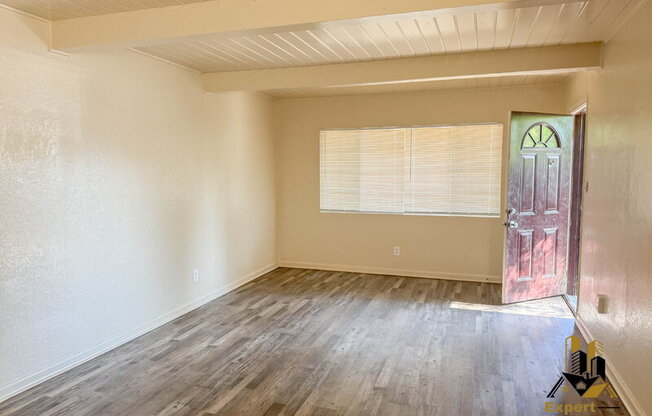 689 SANTIAGO AVE