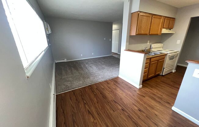 1 bed, 1 bath, 750 sqft, $850, Unit 26