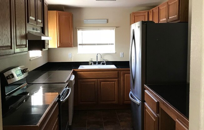 2 beds, 1 bath, $1,100, Unit 1