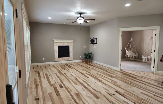 Beautiful 4 bedroom, 3 bath home in Meridian.
