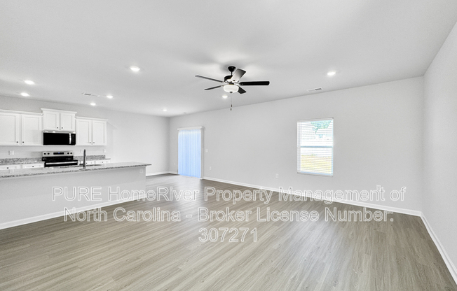 3328 BURBERRY DR