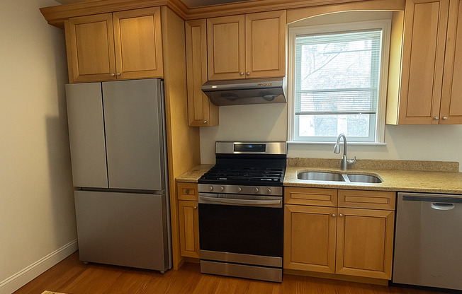 3 beds, 2 baths, $3,800, Unit 2