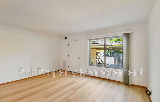 5 TREANOR ST