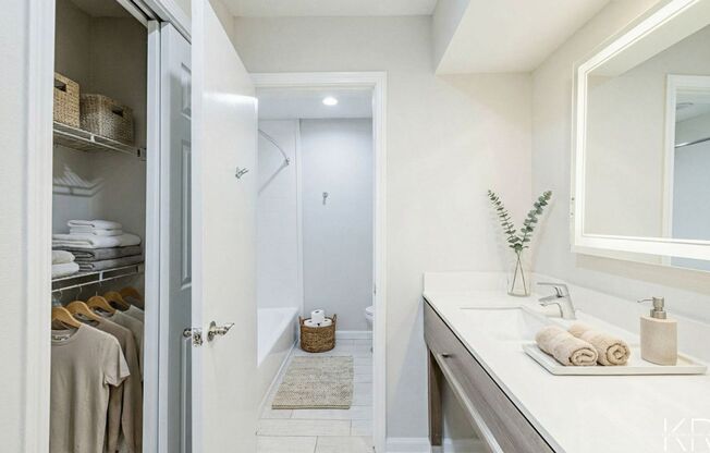 2 beds, 2 baths, 933 sqft, $1,685, Unit C-133