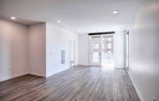 1 bed, 1 bath, 825 sqft, $1,770, Unit 518