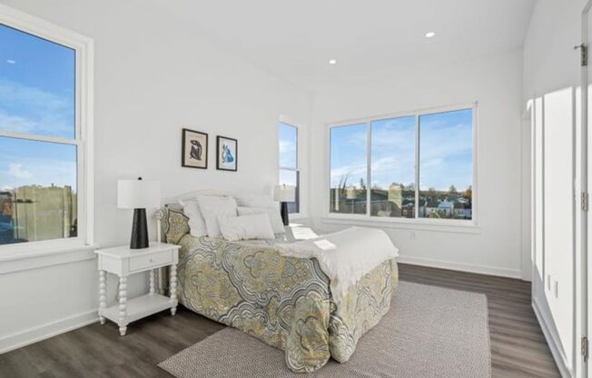 1 bed, 1 bath, 816 sqft, $1,895, Unit Unit 104