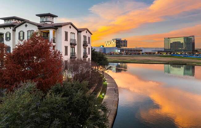 Pristine views of Lake Carolyne and Las Colinas skyline - Monterra Las Colinas Apartments