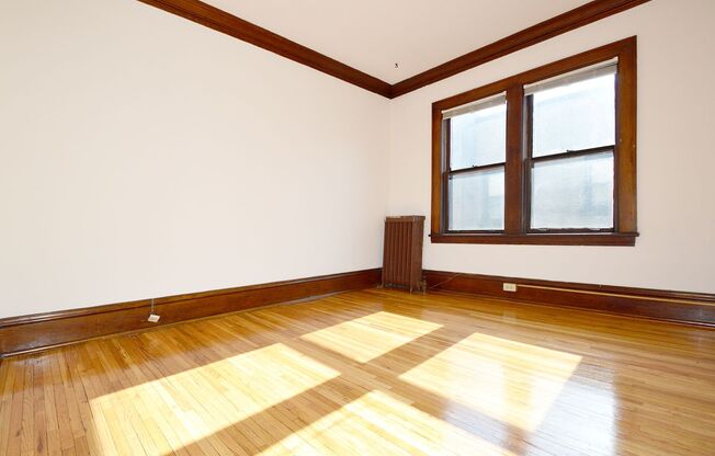 1 bed, 1 bath, 410 sqft, $905, Unit 11 - 38