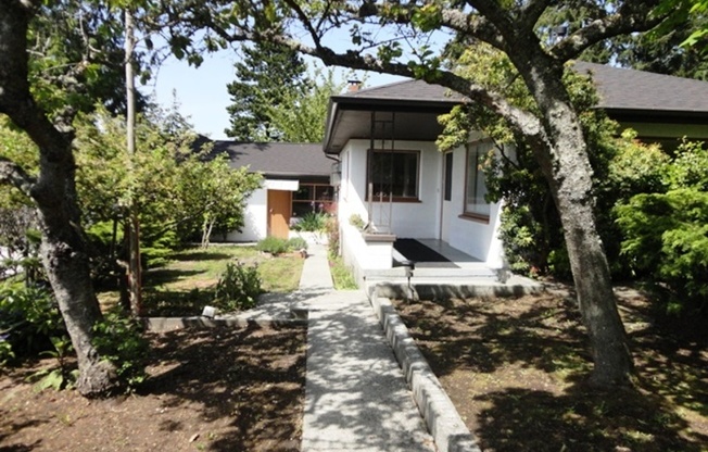 1014 NW 178 ST